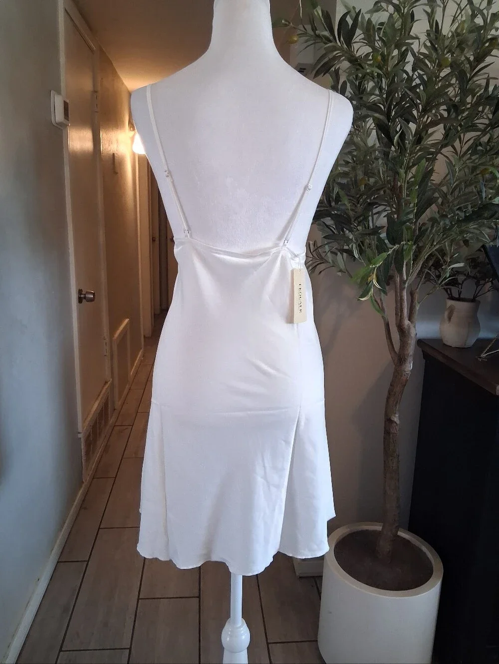 Classic Ivory Lace-Trim Slip Dress - Women Intimates & Sleepwear SzXL Adjustable